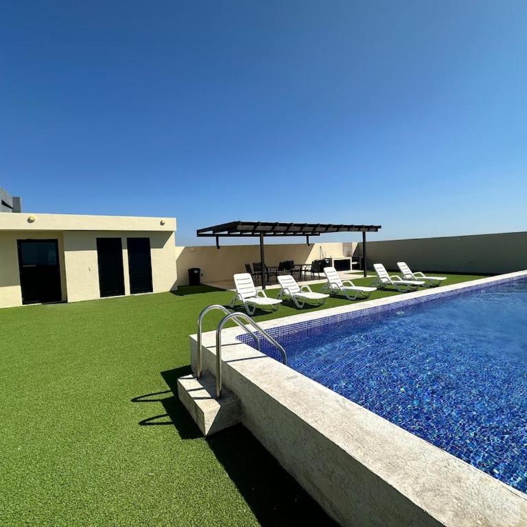 Modern apartment overlooking the ocean in front of the esplanade - One-Bedroom Apartment - 30