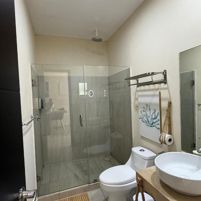 Modern apartment overlooking the ocean in front of the esplanade - One-Bedroom Apartment - 39