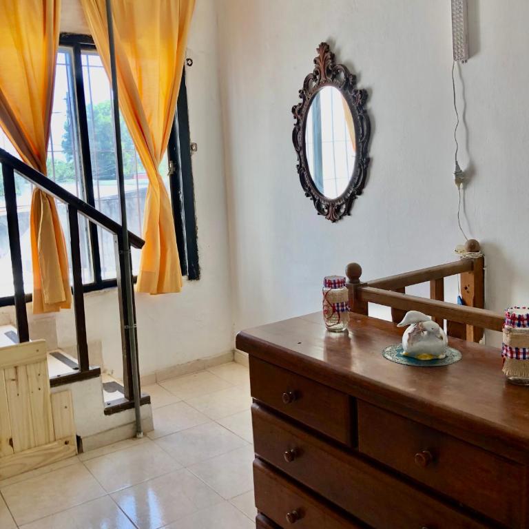 Cómodo y amplio alojamiento Angie en Gualeguaychú - Casa de 2 dormitorios - 2