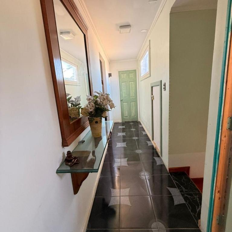 Casa segundo nivel con hermosa vista - Three-Bedroom Apartment - 2