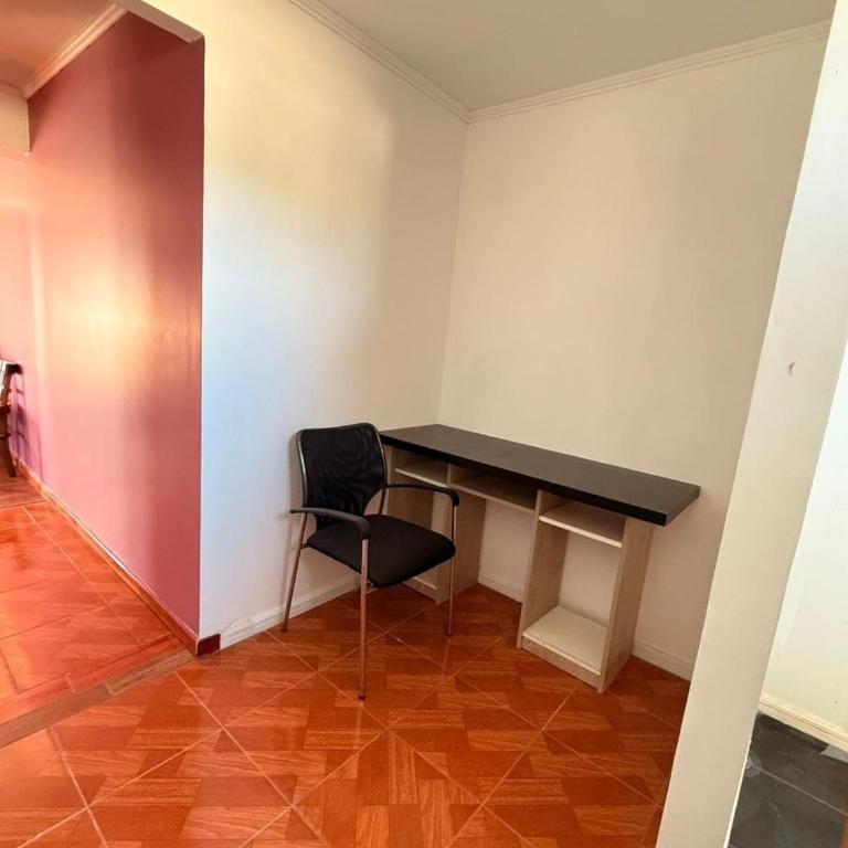 Casa segundo nivel con hermosa vista - Three-Bedroom Apartment - 8