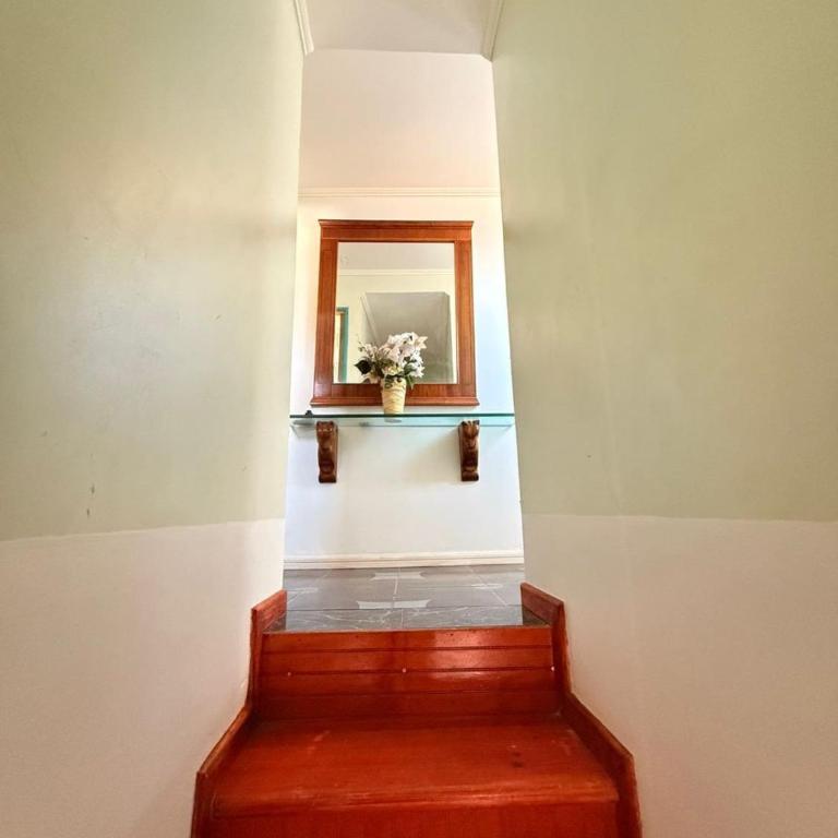 Casa segundo nivel con hermosa vista - Three-Bedroom Apartment - 12