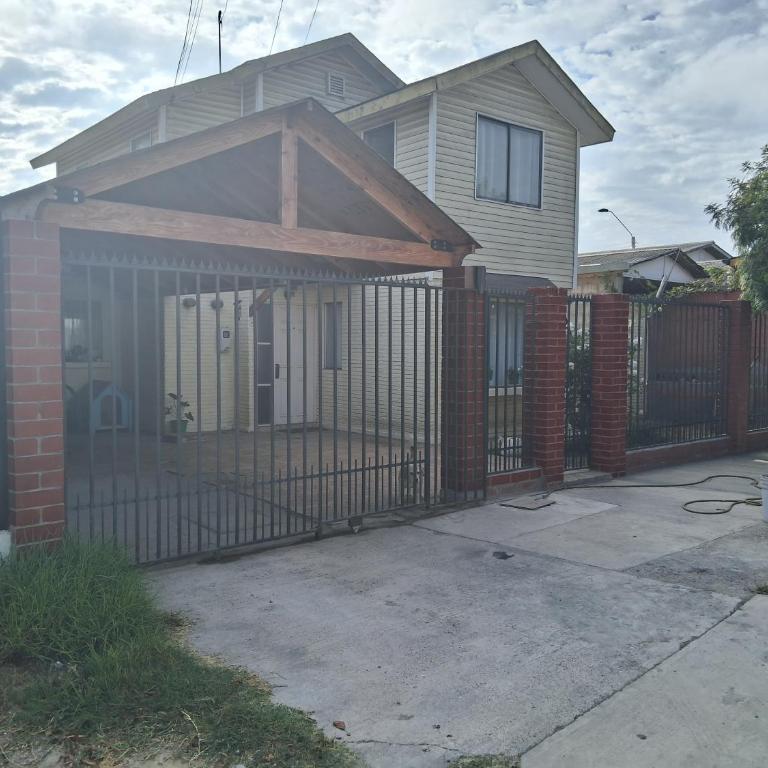 Casa en brisa mar coquimbo - Three-Bedroom House - 1
