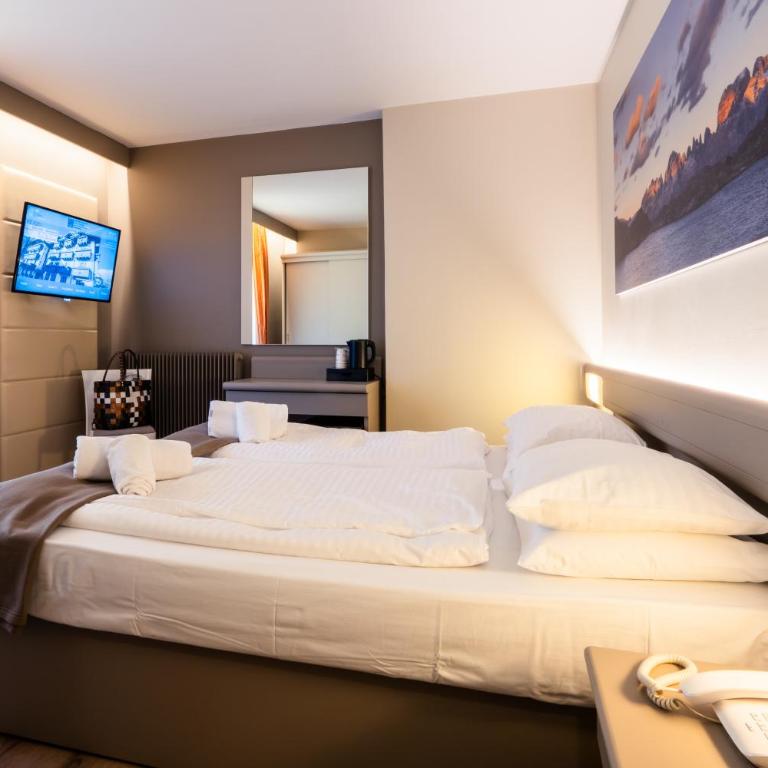 Hotel Collini - Habitación Doble - 1 o 2 camas - 4