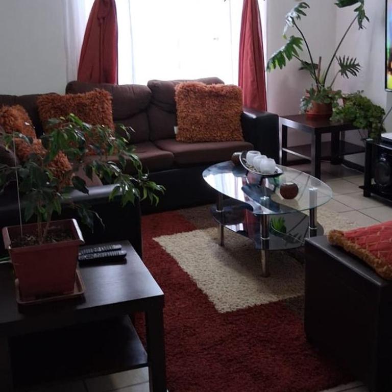 Puertas del mar - Three-Bedroom Apartment - 2