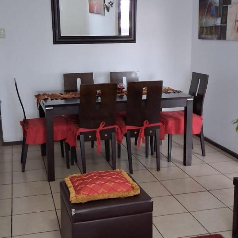 Puertas del mar - Three-Bedroom Apartment - 4