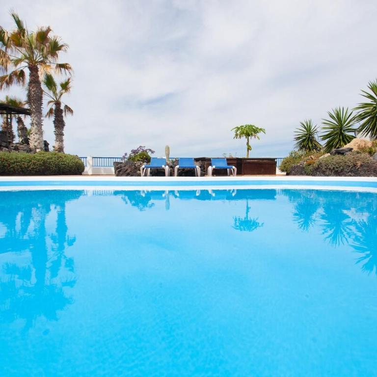 Villa Atlantis - Luxury Oceanfront Villa - Next to the Beach - Villa - 10