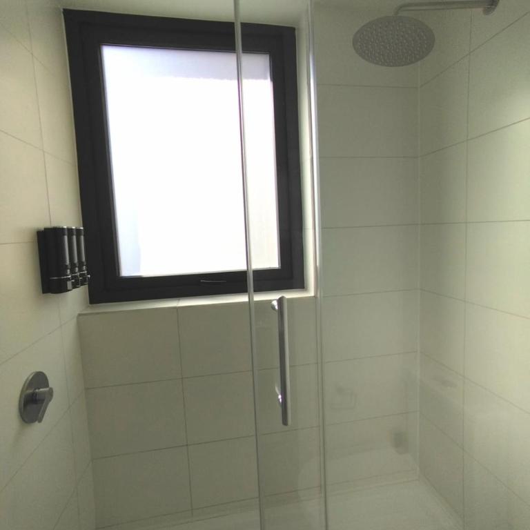 O2 Steps from the Metro, Mutual and Terminal - One-Bedroom Apartment - 24