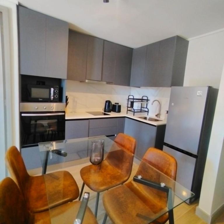 O2 Steps from the Metro, Mutual and Terminal - One-Bedroom Apartment - 25