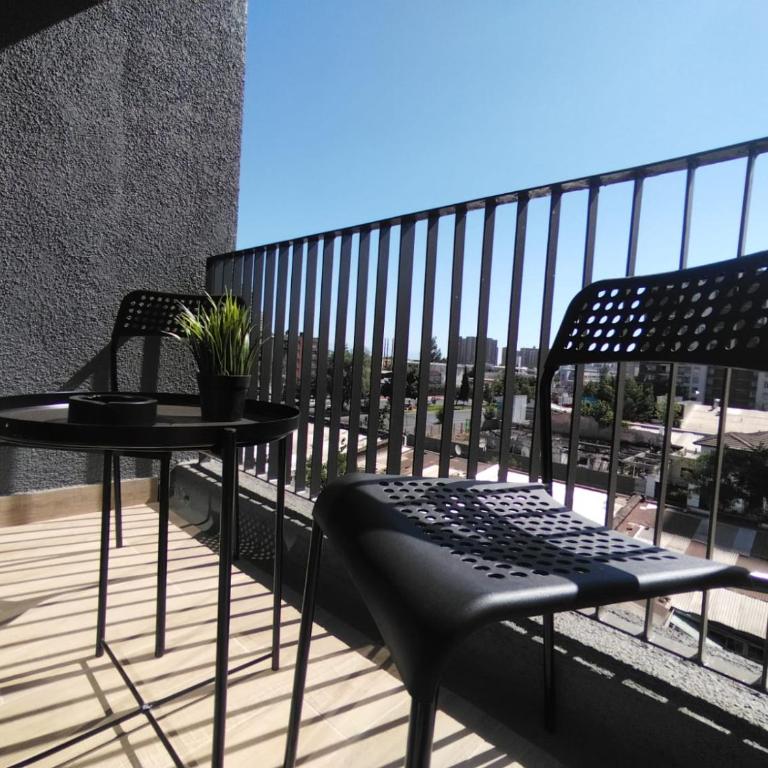O2 Steps from the Metro, Mutual and Terminal - One-Bedroom Apartment - 30