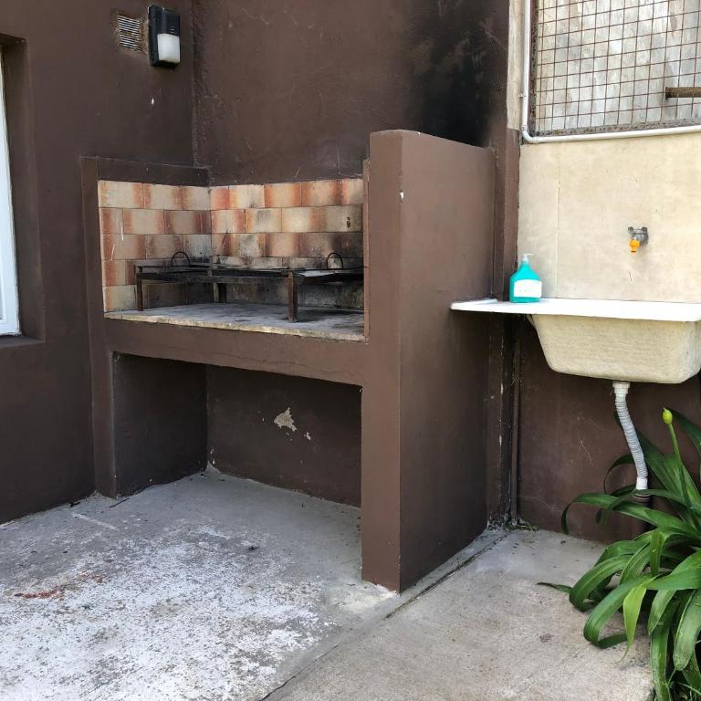 Duplex Moderno y Luminoso - Three-Bedroom Home - 11