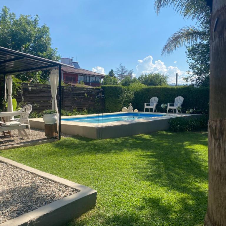 TANTI casa con pileta - Casa de 2 dormitorios - 2