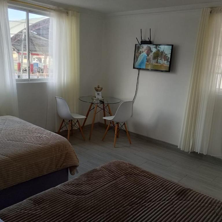 Casa Moderna en Loja - ideal para familias - Three-Bedroom House - 12