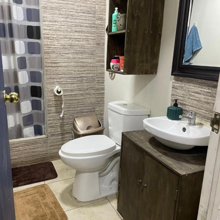 Casa Colonia Kennedy - Four-Bedroom House - 10