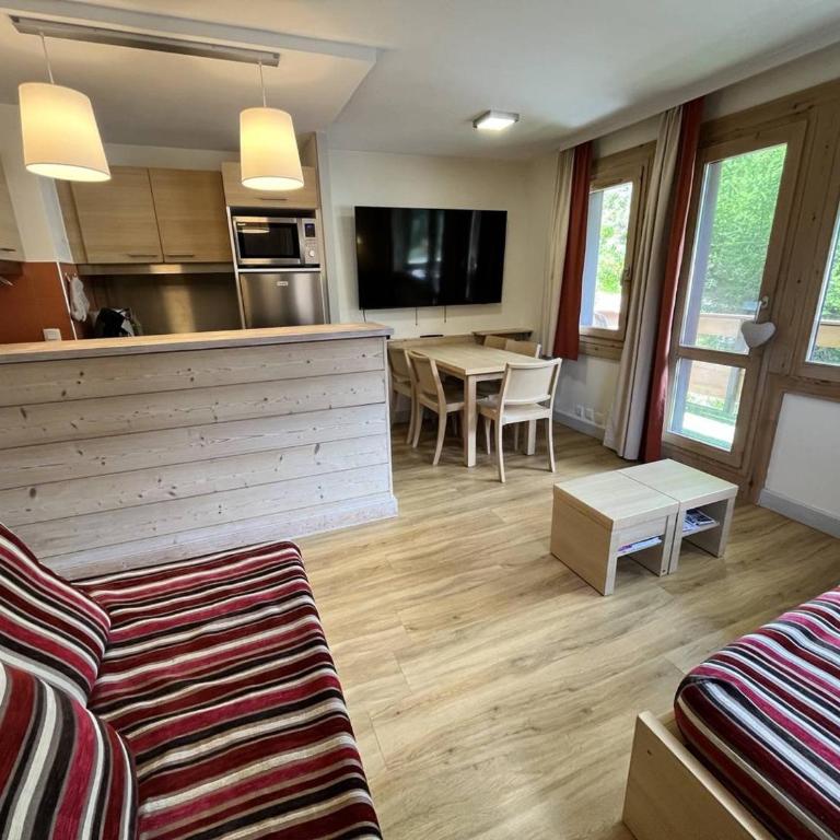 Charmant appartement 2 pièces à La Plagne, balcon ensoleillé, 5 couchages - Appartement 1 Chambre - 1