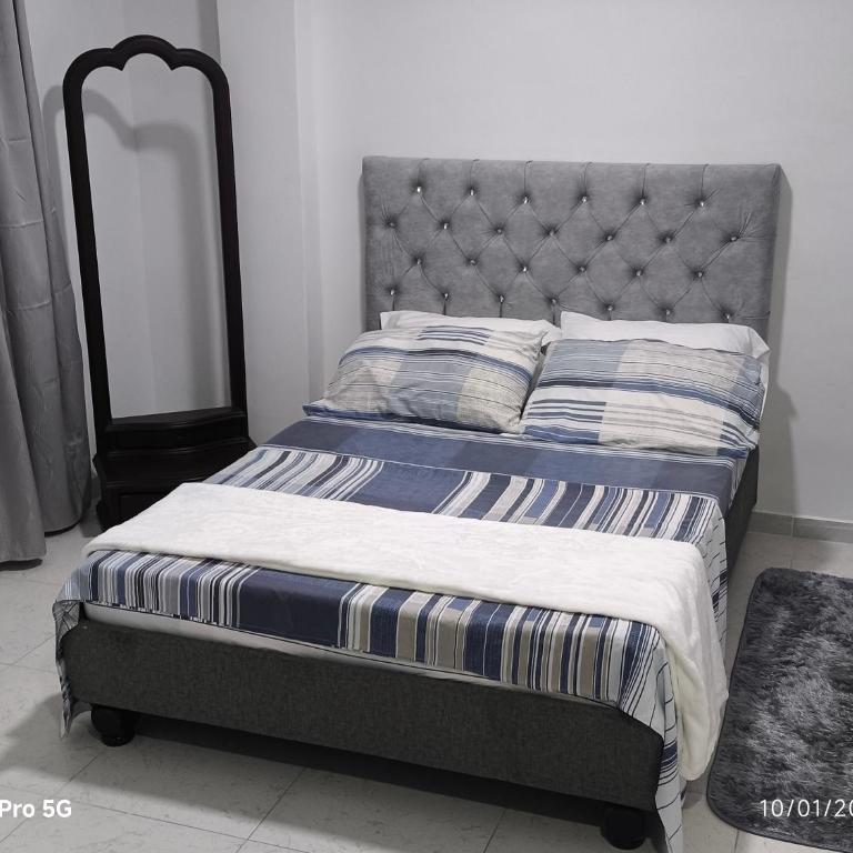 Apartamento de Lujo para grupo familiar - Apartamento de 1 Dormitorio con balcón y vistas a la ciudad - 4