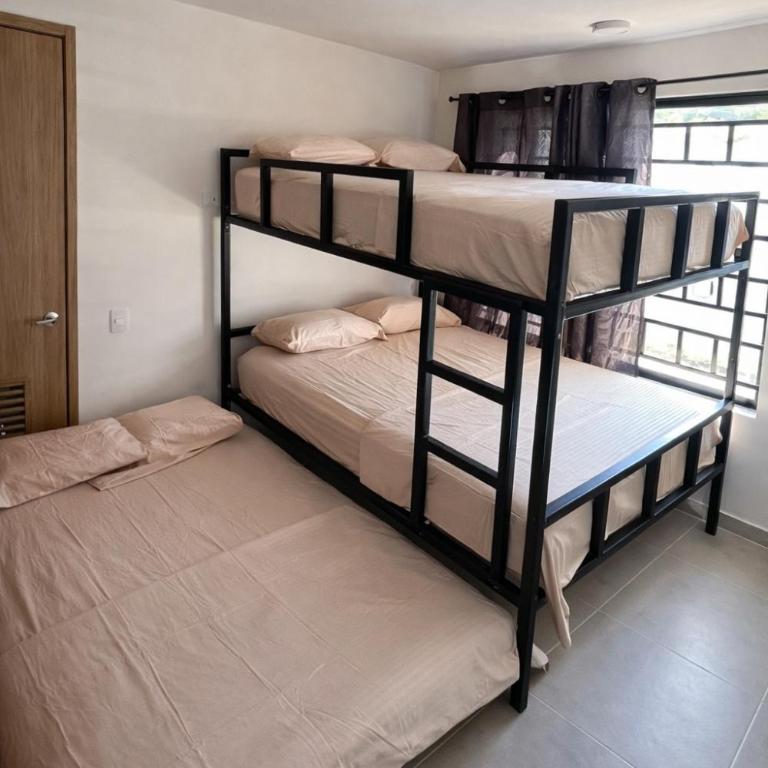 Apartamento Moderno y Tranquilo Cerca a la Playa - Apartamento de 2 dormitorios con vistas - 8