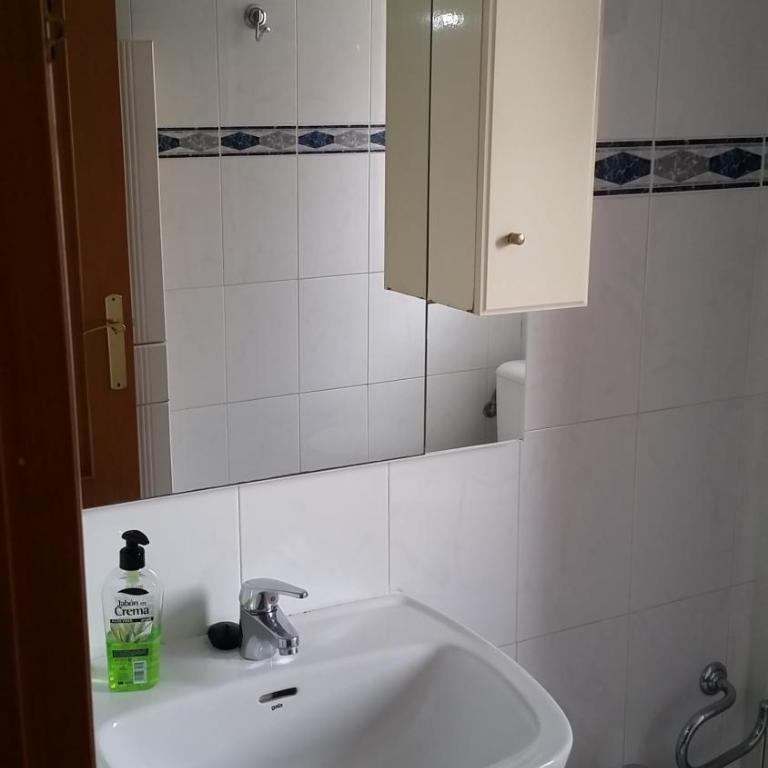 Pasarela Apartment - Four-Bedroom Apartment - 48