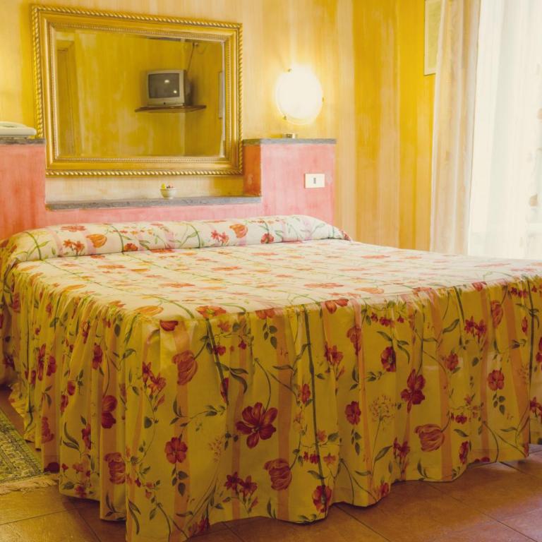 Hotel Centrale - Camera Matrimoniale - 1