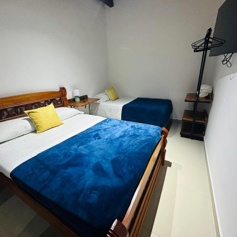 Hotel Jardin de Rosas - Double Room with Private Bathroom - 10