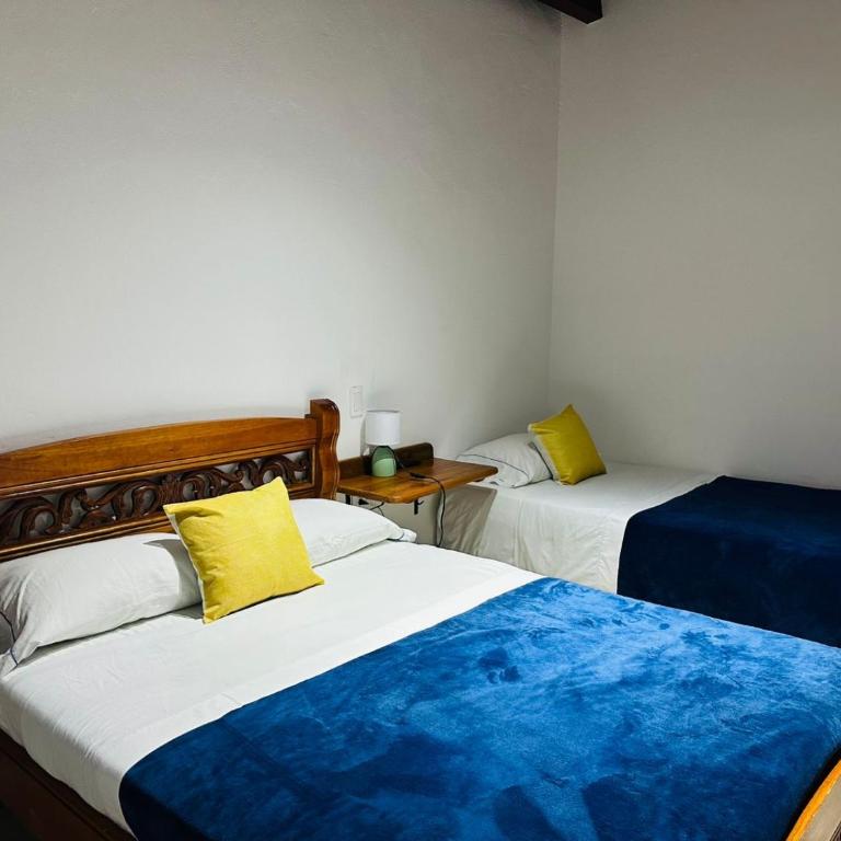 Hotel Jardin de Rosas - Double Room with Private Bathroom - 8