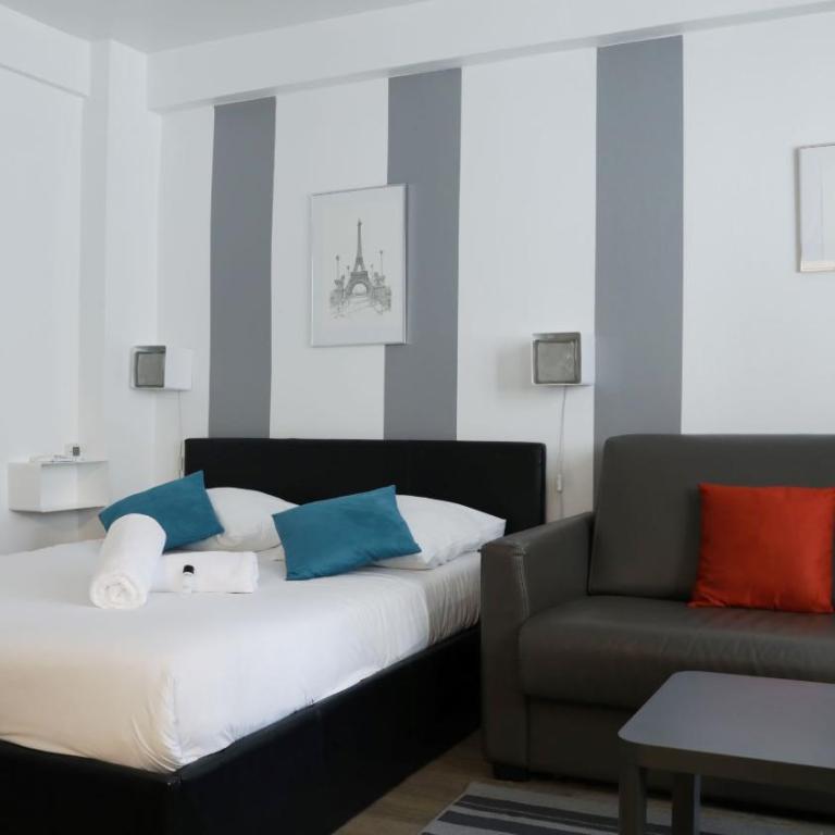 Arc de Triomphe & Trocadéro Square - Paris Vacation Rentals - Appartement - 10