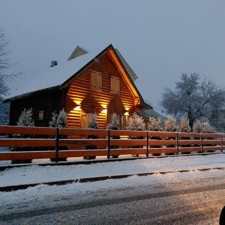 Zara Chalet - Brvnara sa 3 Spavaće Sobe - 47