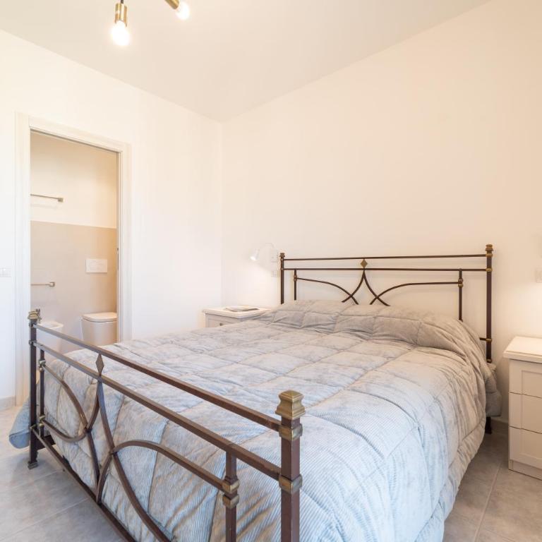 Casa Fidia - Appartamento con 2 Camere da Letto e Balcone - 11