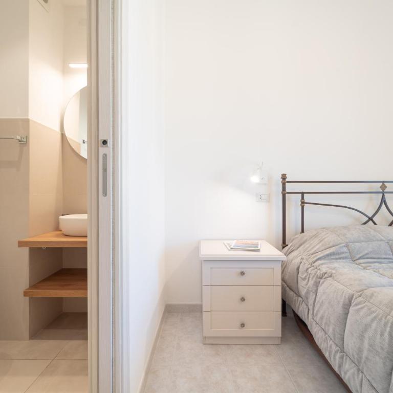 Casa Fidia - Appartamento con 2 Camere da Letto e Balcone - 31