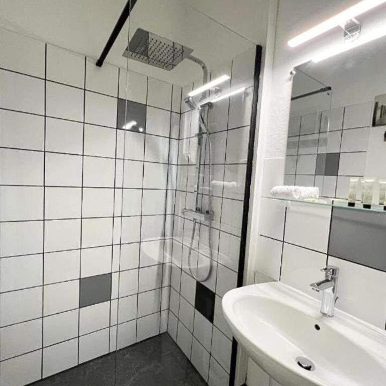 Le Vitoria- Calais Ville - gare - ferry - eurotunnel - Appartement 2 Chambres - 2