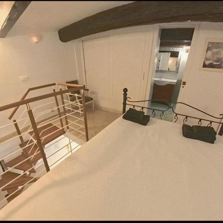Cosy Duplex au Port du Vieux Nice - Appartement en Duplex - 23