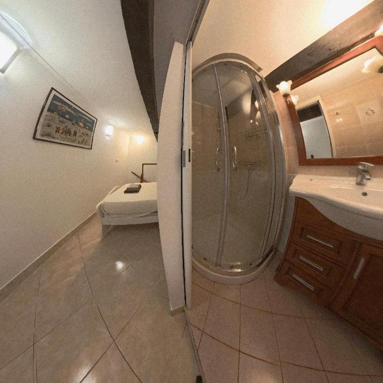 Cosy Duplex au Port du Vieux Nice - Appartement en Duplex - 37