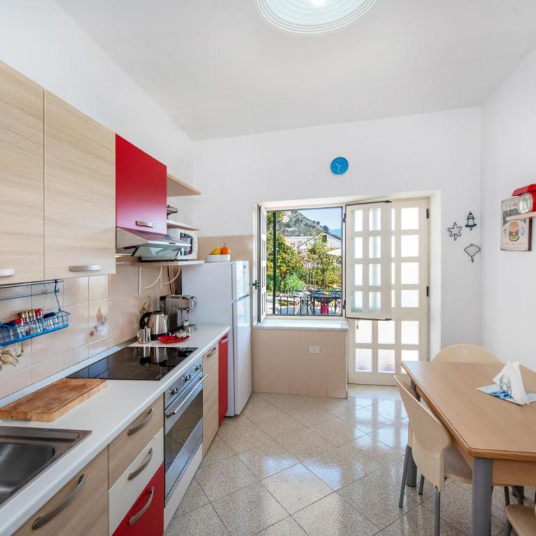 Casa Famuli, 200 stairs from the road by Wonder Tour - Appartamento - 3