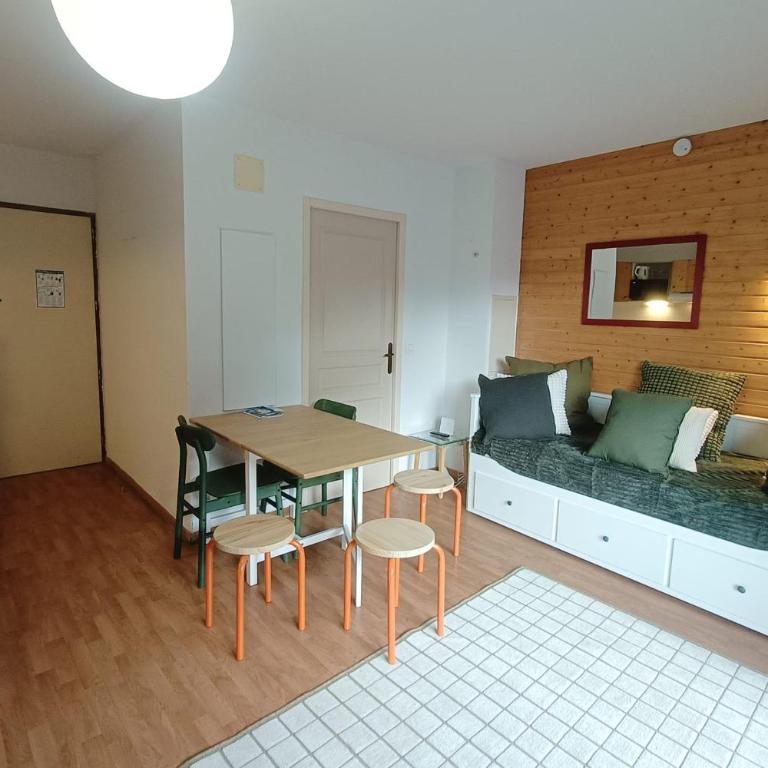 Cosy Studio for 4 Residence with Pool & 3 Valleys Access - Apartment - 2