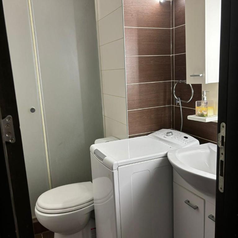 City Heart Apartments Belgrade Free Wi-Fi Self Check-in Central Location - Double Room with Patio - 1