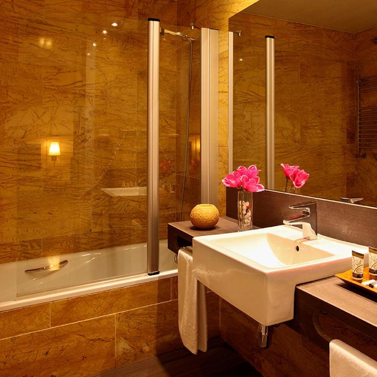 Hotel Nouvel - Standard Double Room - 1