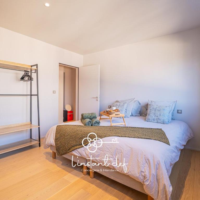 L'Appartement d Exception - Hyper Centre - 3 suites, Parking & Billard - Appartement 3 Chambres Premium avec Balcon - 5