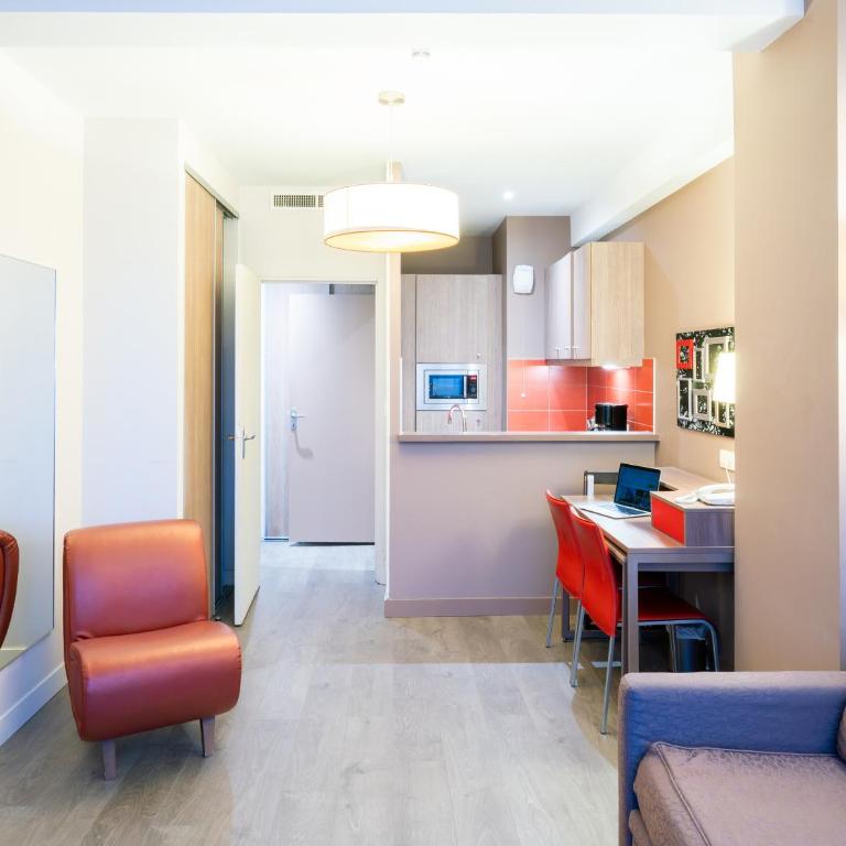 B&B HOME Caen Centre Gare - Appartement 2 Pièces - 1