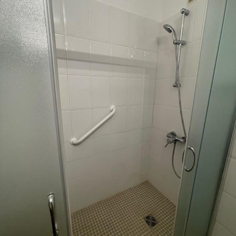 Le Niquet spacious 2-bedroom apartment in the heart of Antibes - Appartement - 11