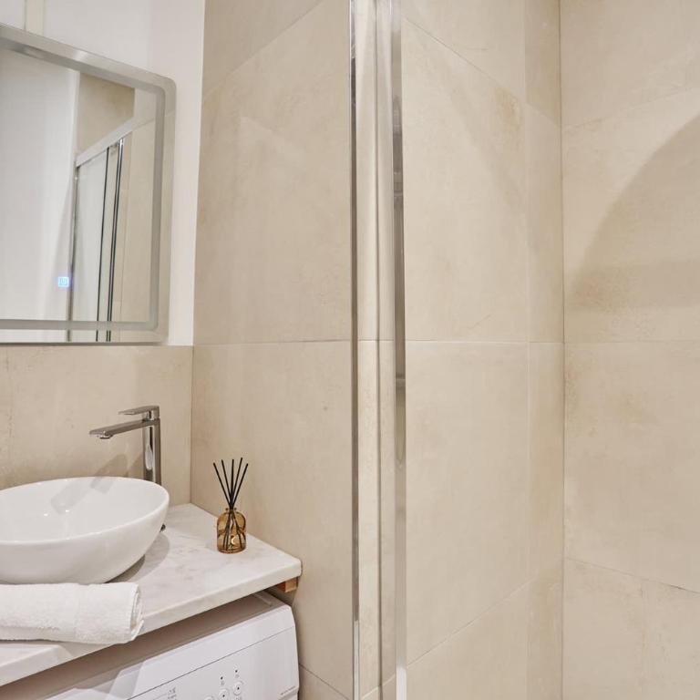 Apartement center of Paris - Apartment - 14