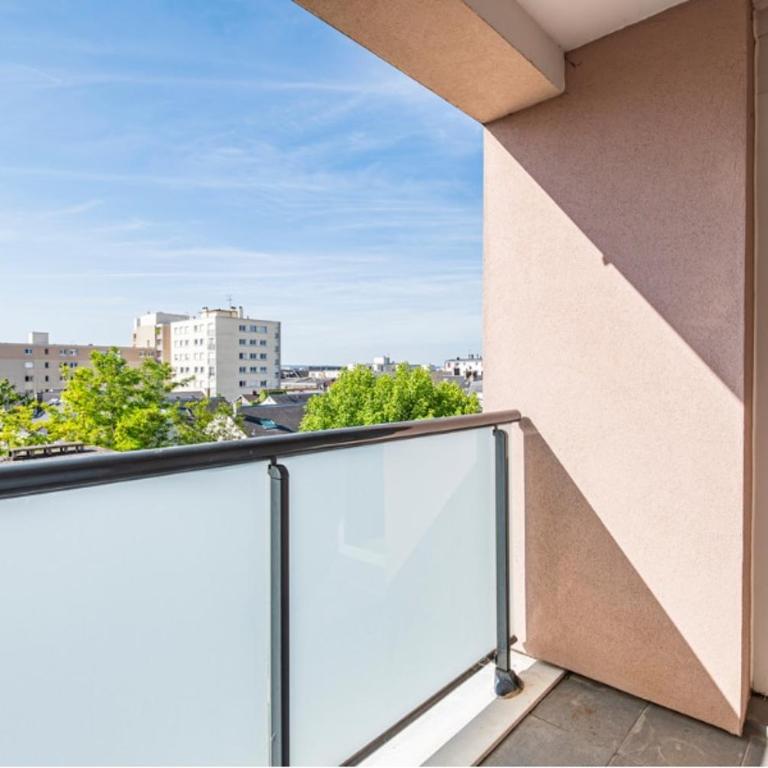 Stopover in Reims - 3 bedroom apartment - Balcony - Apartamento de 3 dormitorios - 15