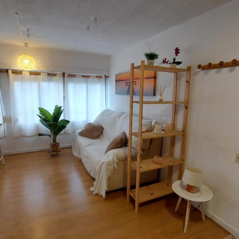 Estudio frente al mar con preciosas vistas - One-Bedroom Apartment - 13