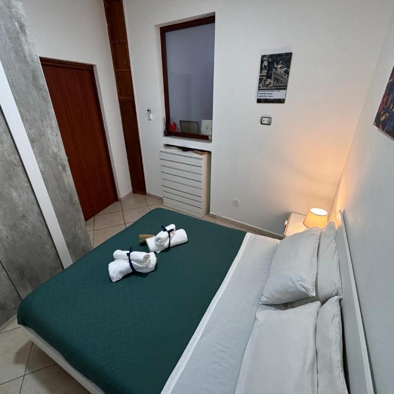 Rosso Napoli locazioni brevi - Two-Bedroom Apartment - 13