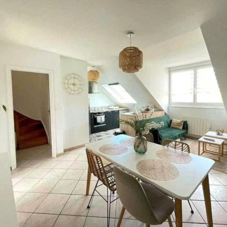 Le Duplex Messin Calais Nord Plage - proche Ferry - Appartement 2 Chambres - 8