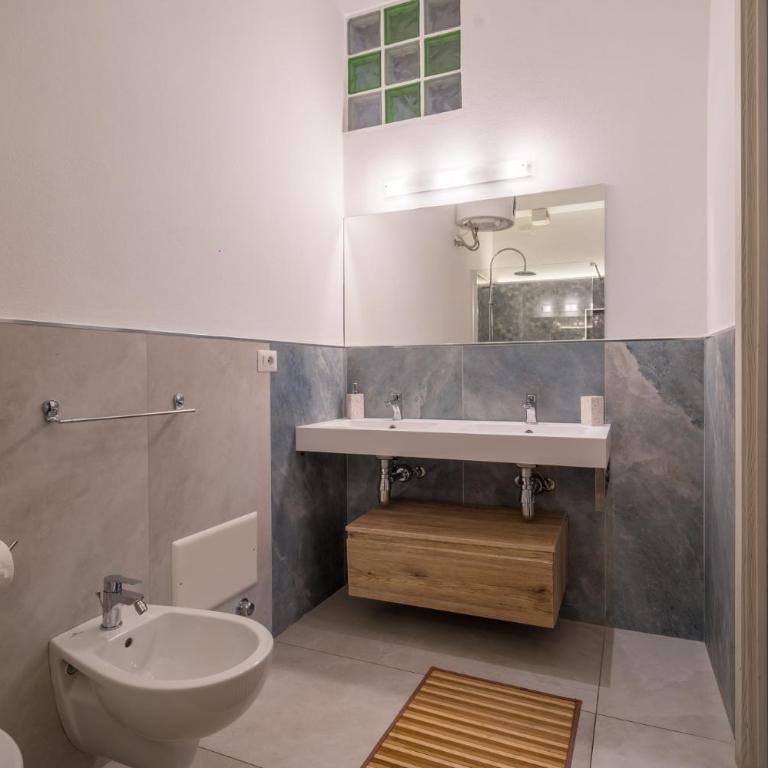 DaBi Affittacamere - Camera Tripla con Bagno Privato - 11