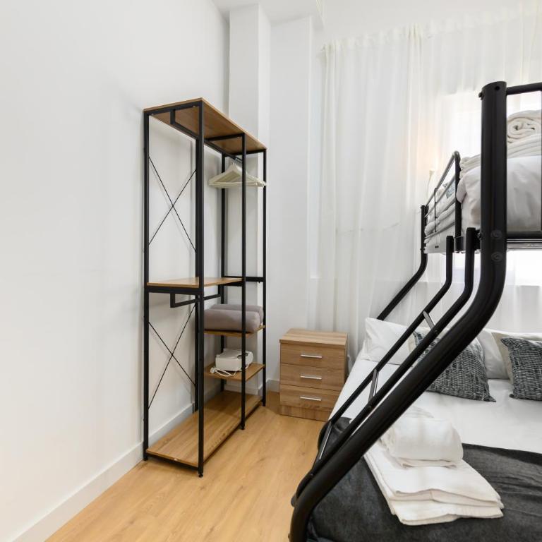 LCE3 Amplio y moderno piso de 4 dormitorios - Apartment - 57