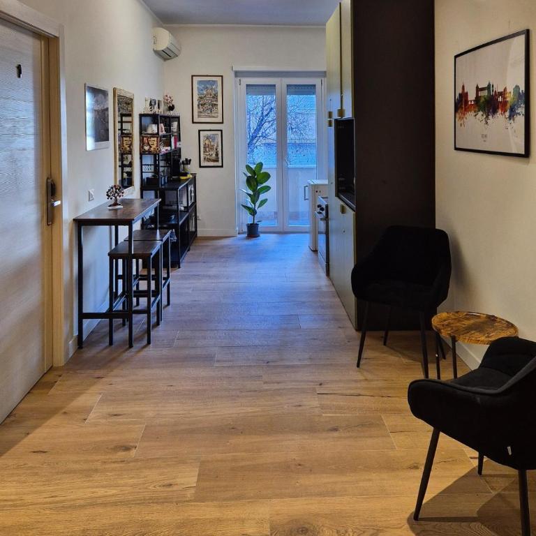 Vatican Dolce Remy Guest House - Metro Cipro - Double or Twin Room with Balcony - 3