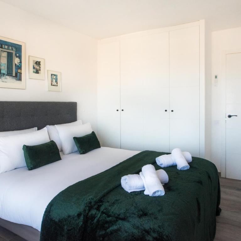 Sea-view apartment with Pool next to marina & beach - Apartamento de 3 dormitorios con vistas al mar - 19