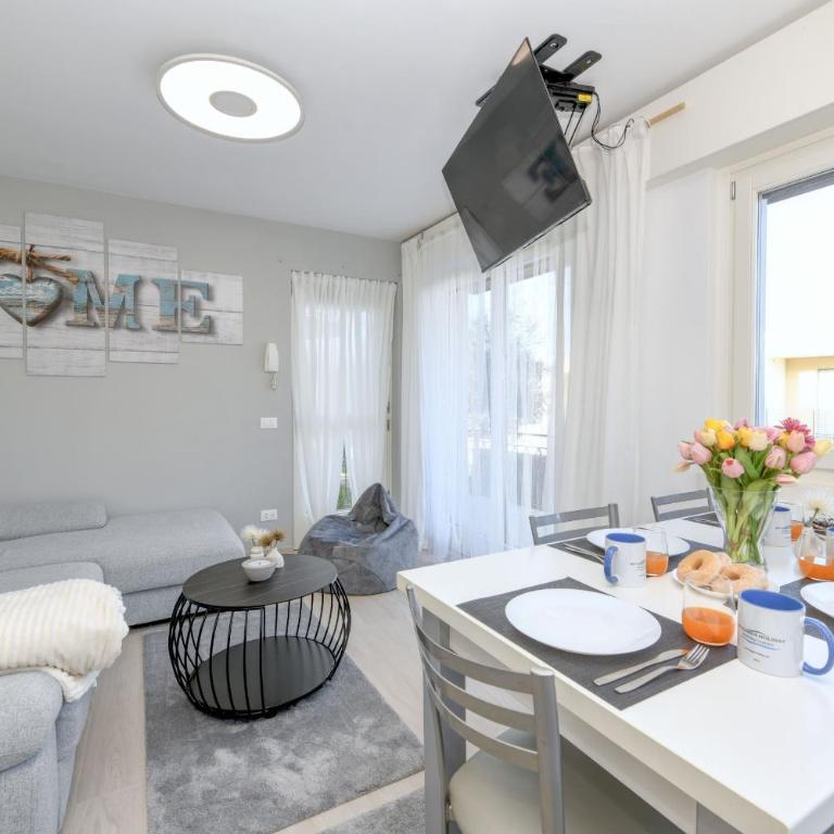 MGH- Dajaami Apartment Lazise - Appartamento Familiare con 2 Camere da Letto e Vista - 2