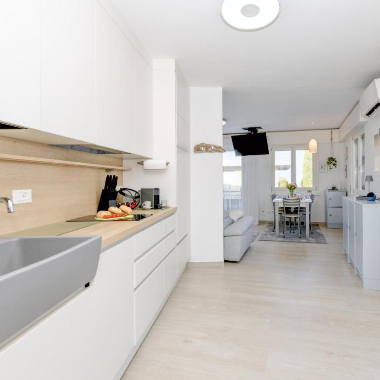 MGH- Dajaami Apartment Lazise - Appartamento Familiare con 2 Camere da Letto e Vista - 27